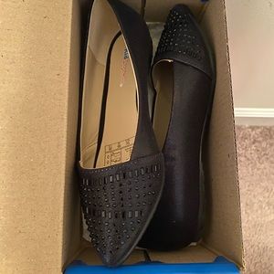 Little girls pointy flats